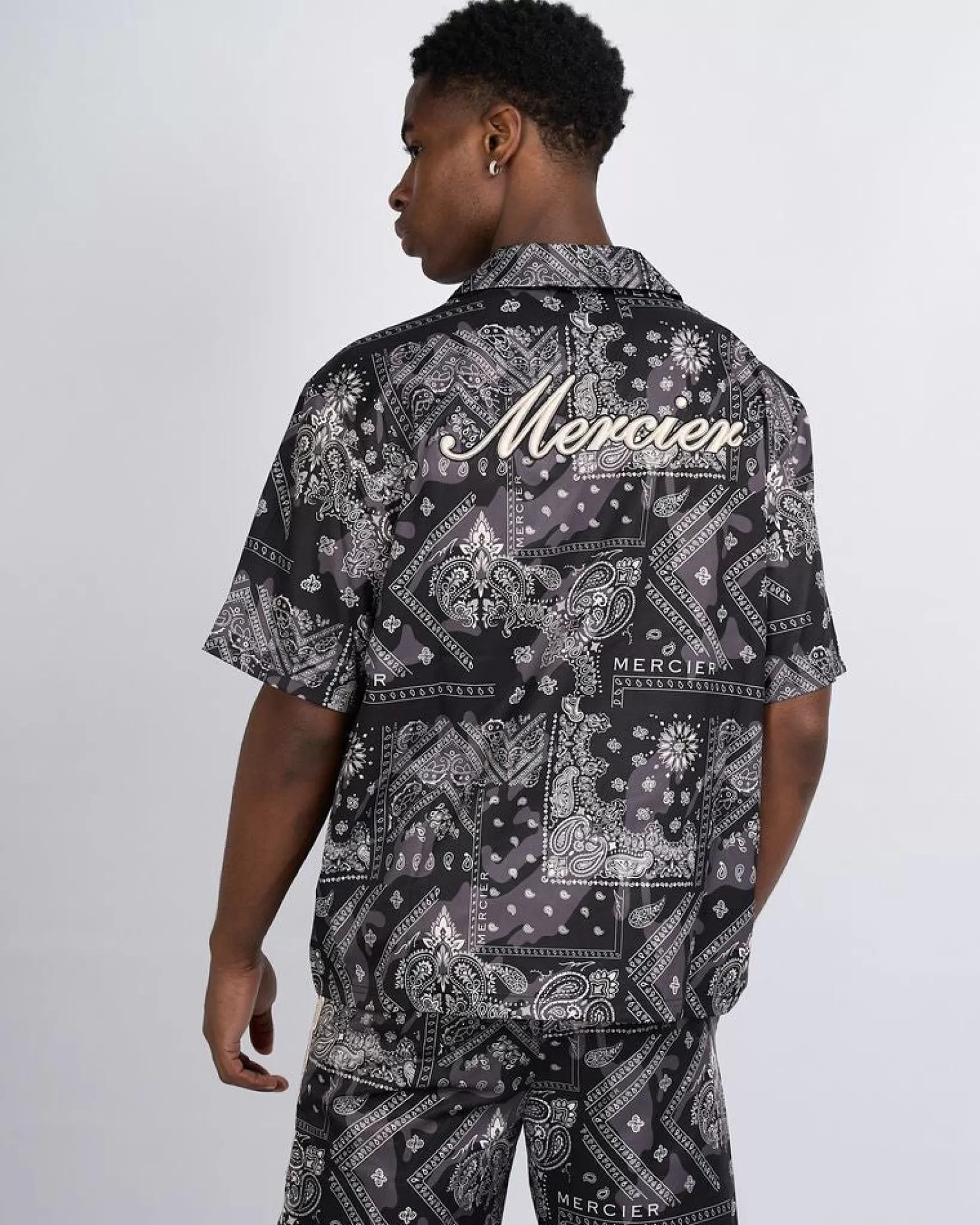 Cheap Mercier Camicia nera Paisley Resort